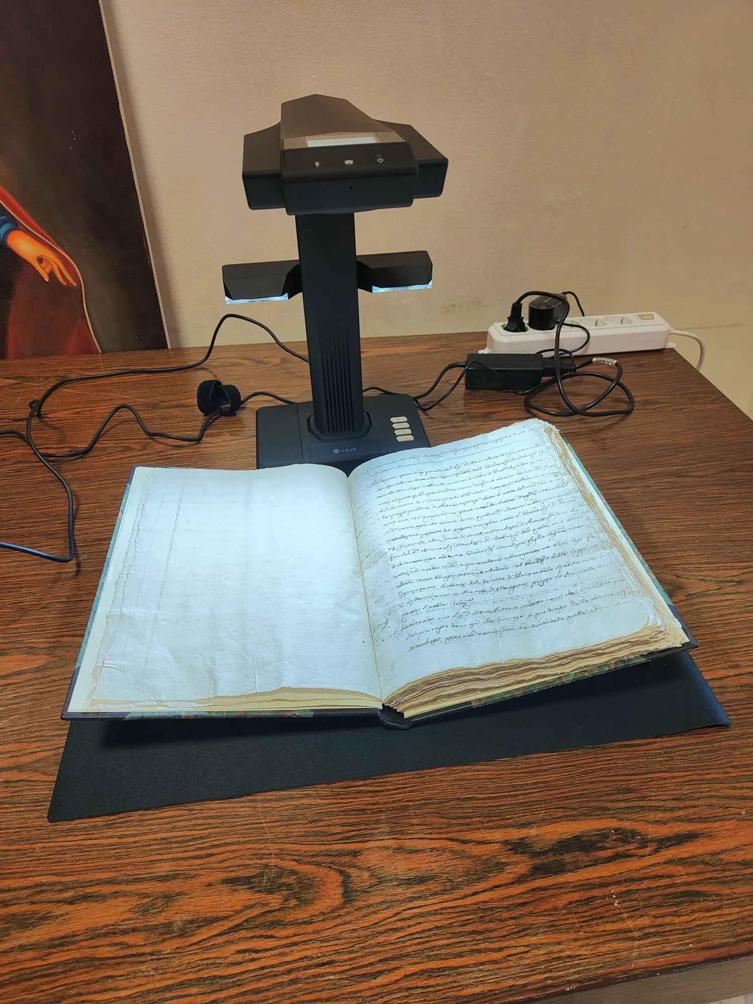 Scansione di un libro antico, inventario del castello